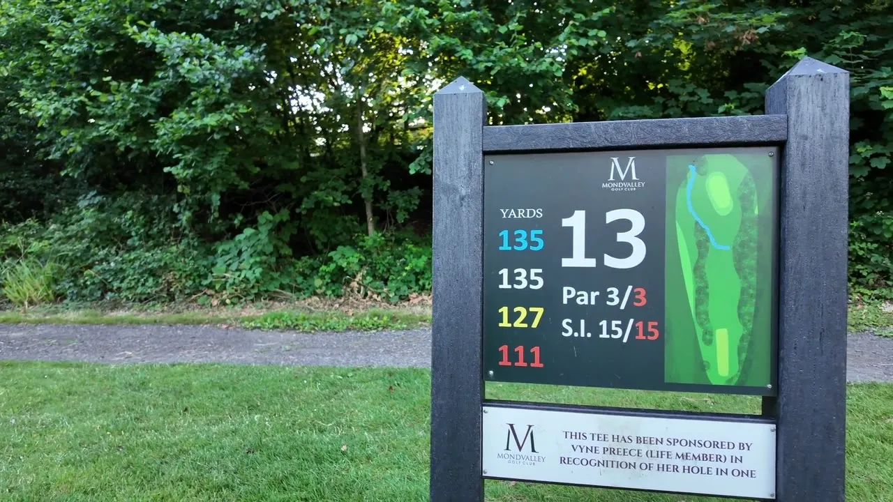 Flyover video of hole 13, Plateau